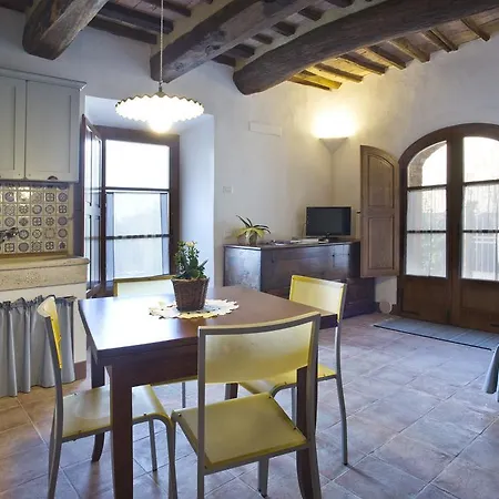 Casa Vicolo Degli Orti * Monticiano